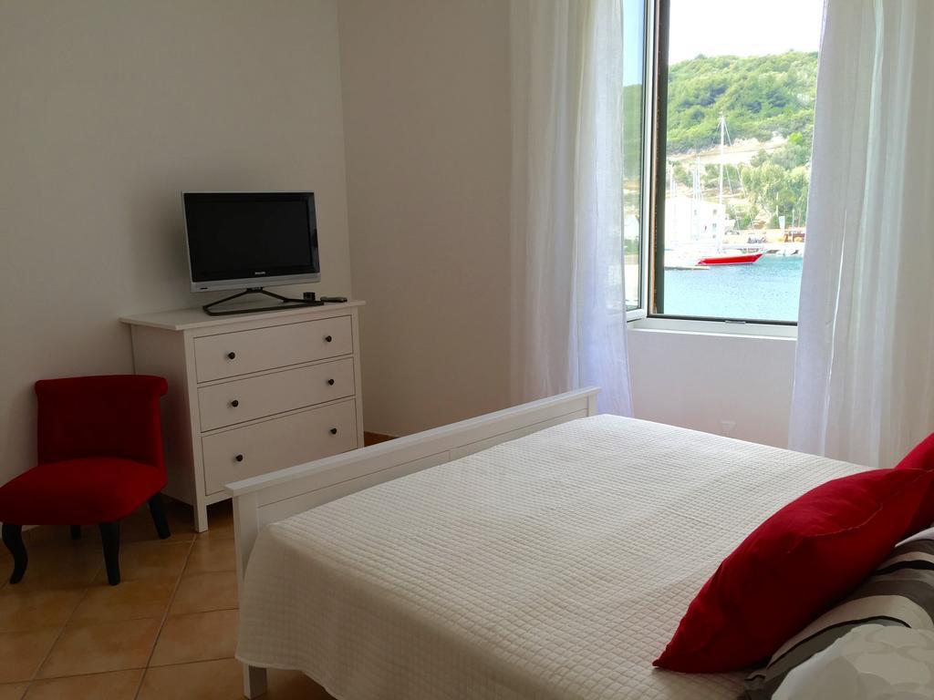 Les Appartements Du Port Бонифачо Номер фото