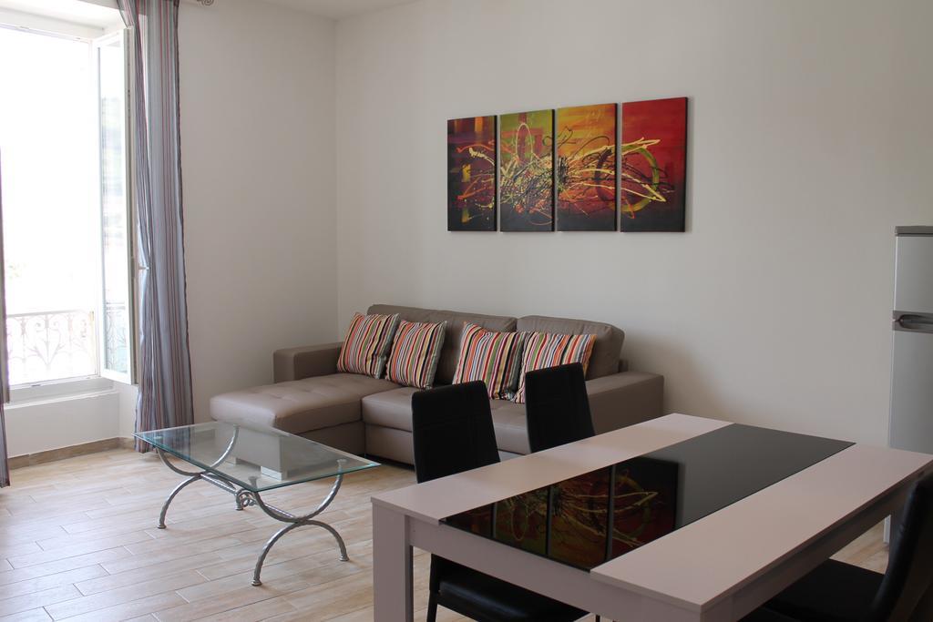 Les Appartements Du Port Бонифачо Экстерьер фото