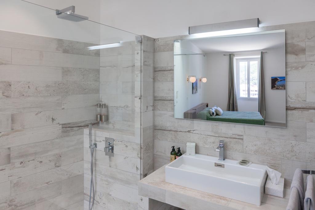 Les Appartements Du Port Бонифачо Экстерьер фото
